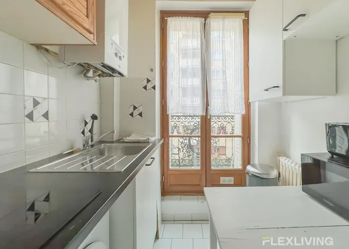 Flexliving - Whole Flat - Hameau Appartement Parijs