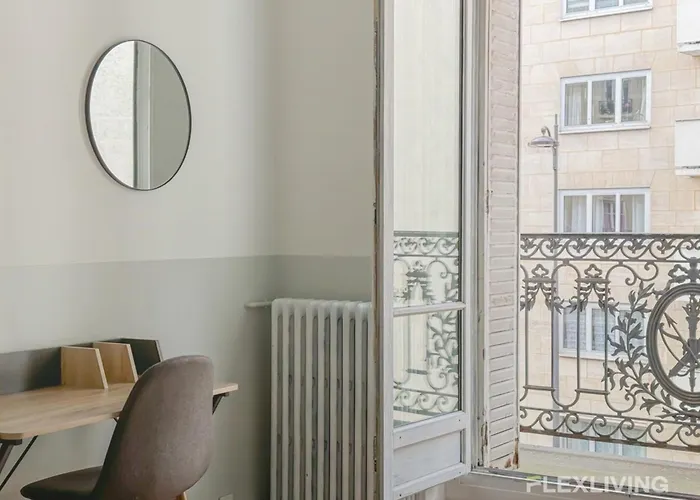 Flexliving - Whole Flat - Hameau * Parijs
