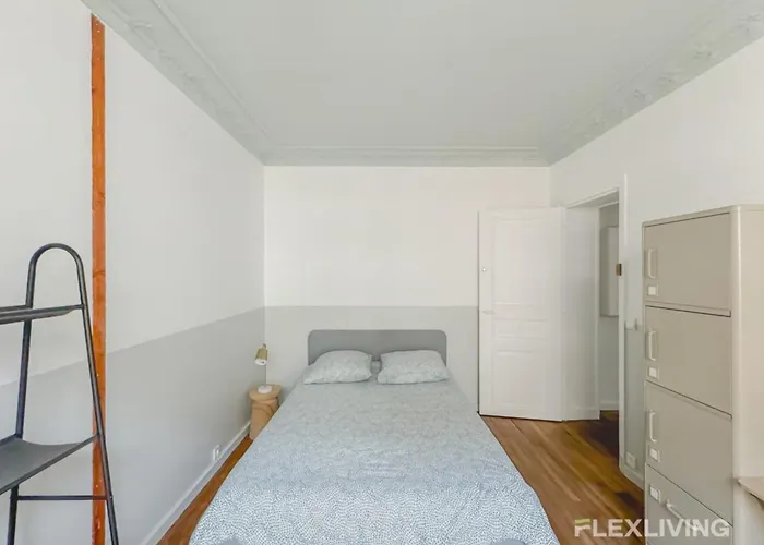 Flexliving - Whole Flat - Hameau Appartement Parijs