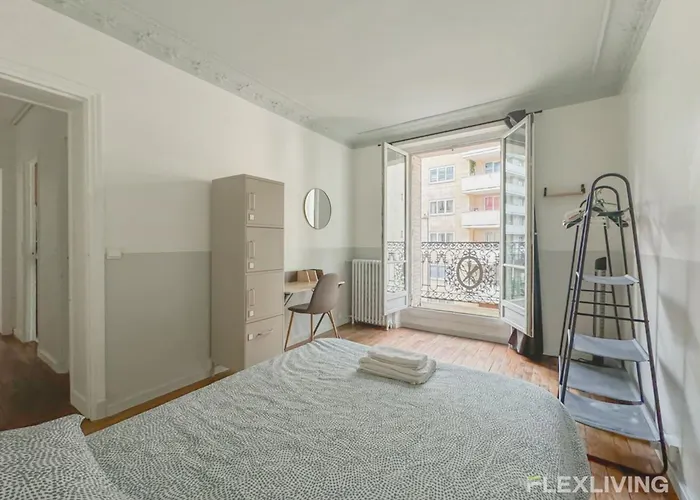 Flexliving - Whole Flat - Hameau Appartement Parijs